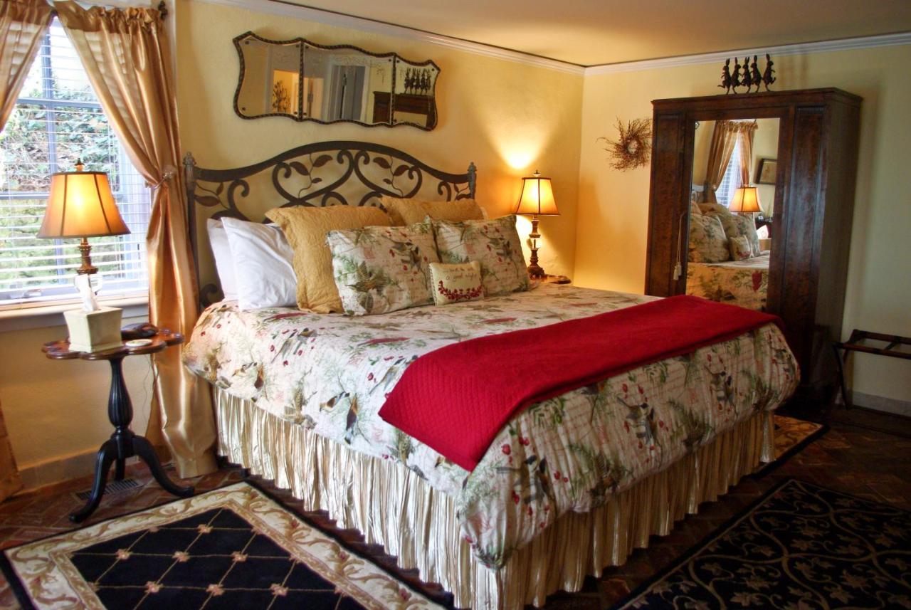 400 West High Inn שרלוטסוויל מראה חיצוני תמונה